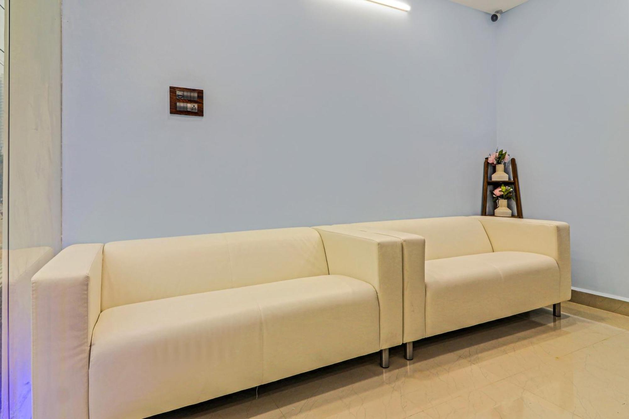 Super Hotel O Dsr Inn Near Nexus Hyderabad Bagian luar foto