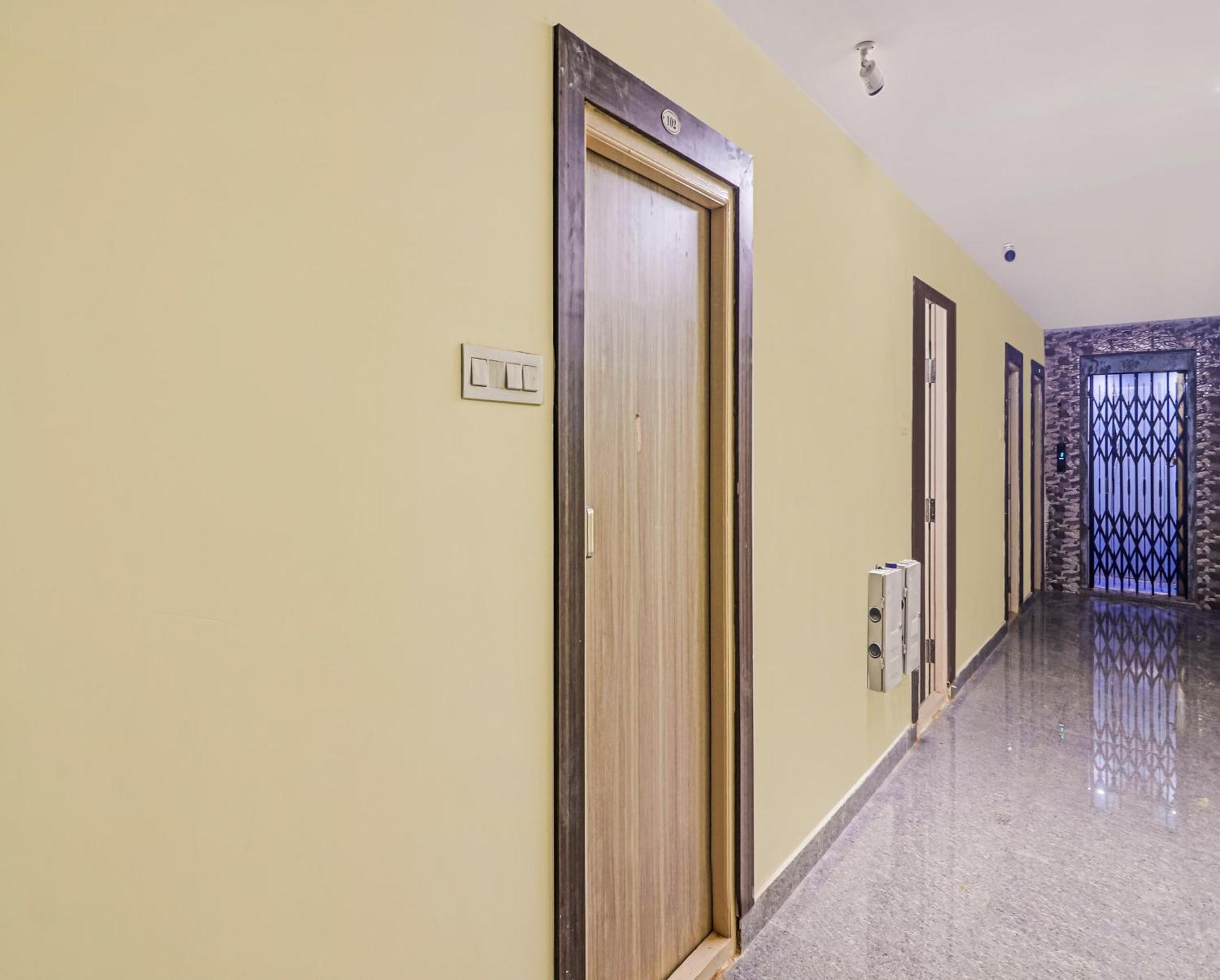 Super Hotel O Dsr Inn Near Nexus Hyderabad Bagian luar foto